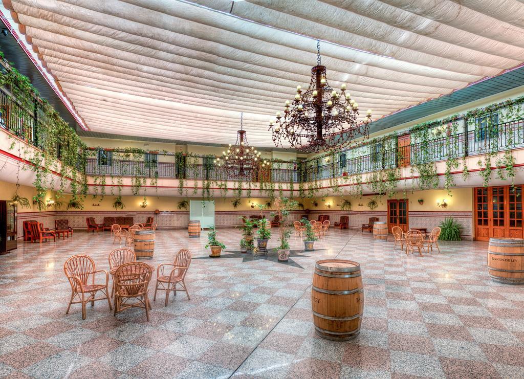Hotel Sandra Alcalá de Guadaira Exteriér fotografie