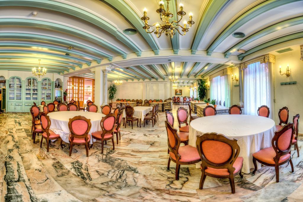 Hotel Sandra Alcalá de Guadaira Exteriér fotografie