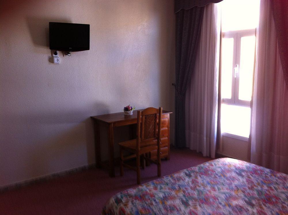 Hotel Sandra Alcalá de Guadaira Exteriér fotografie