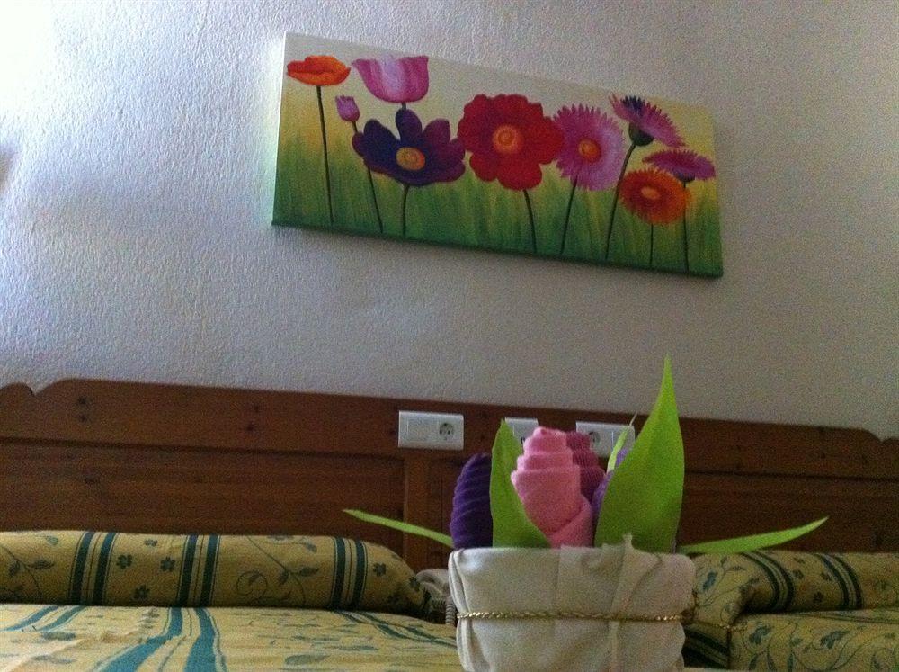 Hotel Sandra Alcalá de Guadaira Exteriér fotografie