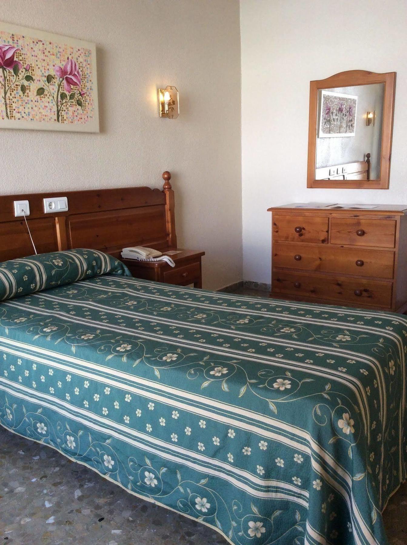 Hotel Sandra Alcalá de Guadaira Exteriér fotografie