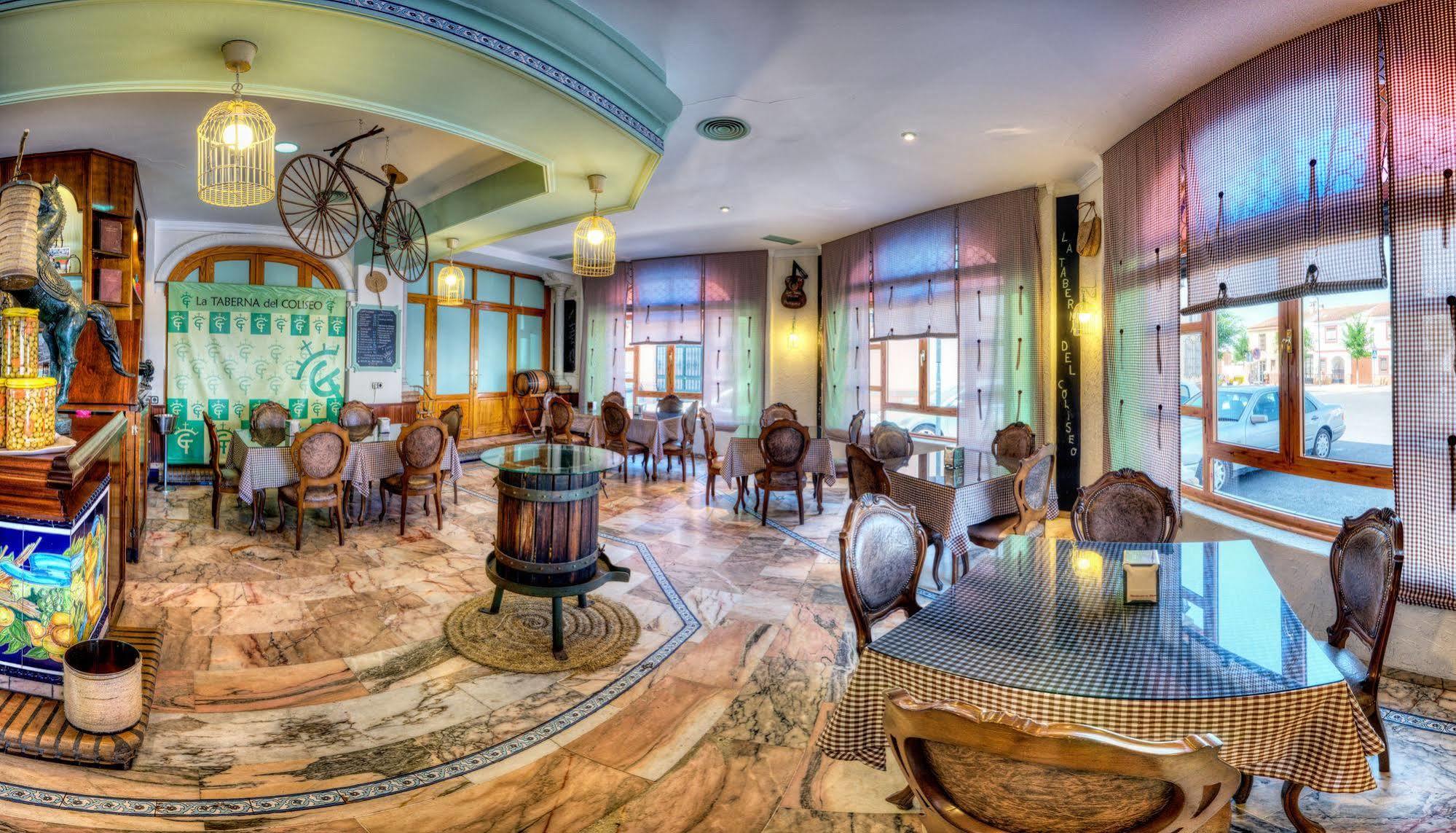 Hotel Sandra Alcalá de Guadaira Exteriér fotografie